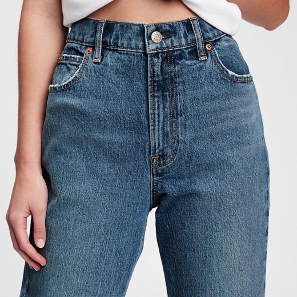 GAP Sky High Rise Mom Jeans - Dark Wash - Size 26